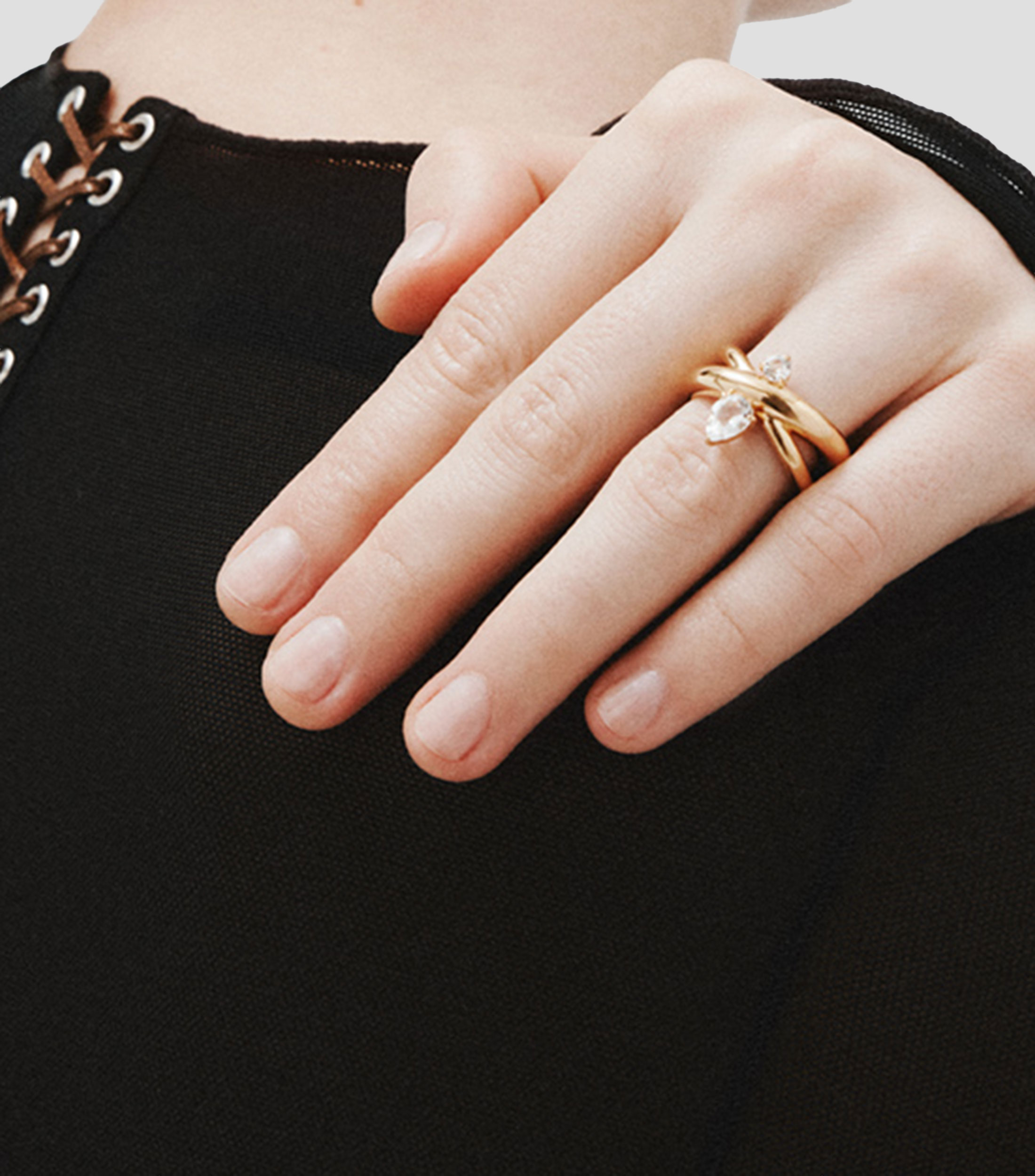 Anillo en Plata .925 cruzado con topacio y cuarzo Mujer